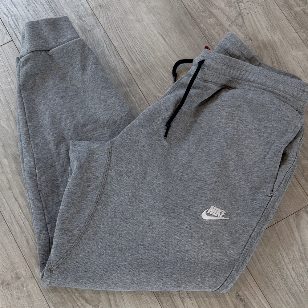 Nike Heather Gray Joggers L